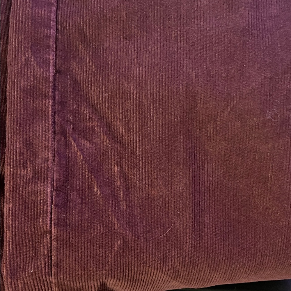 Levi's Ribcage Straight Ankle Jeans in Deep Burgundy Corduroy, 26 - Picture 13 of 13